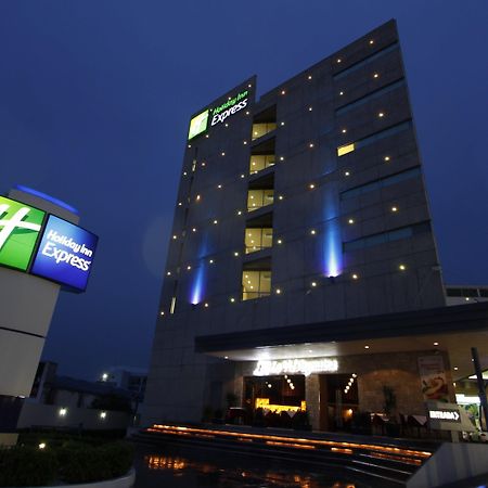 Holiday Inn Express Toluca Galerias Metepec By Ihg Экстерьер фото